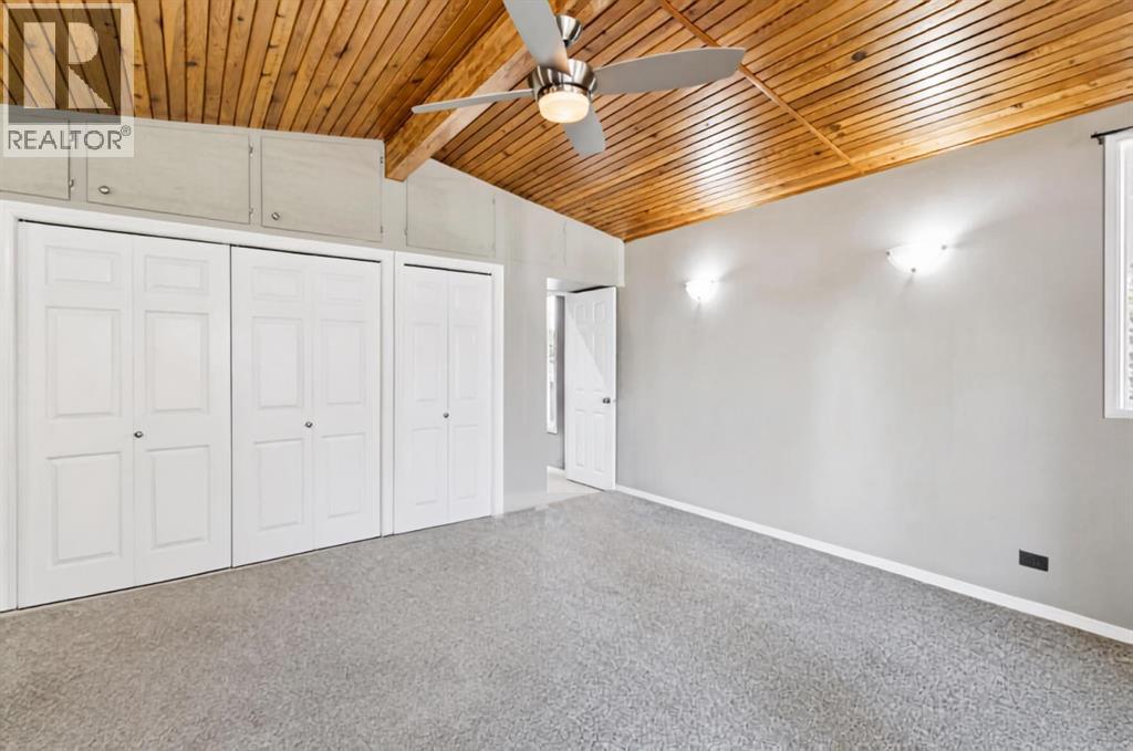 1423 75 Avenue SW - 19