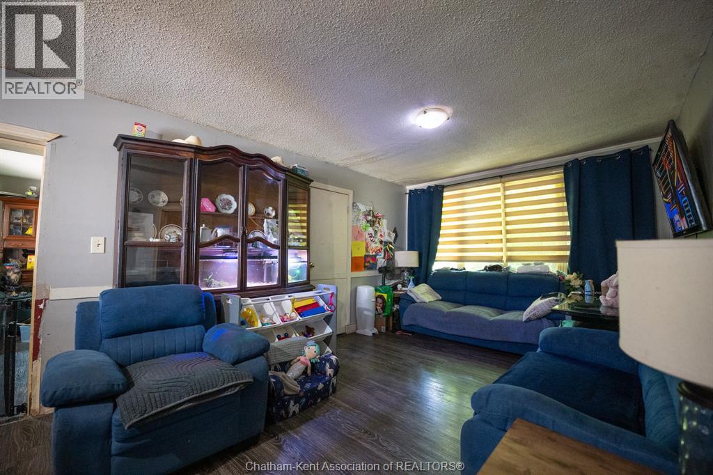 34 CAMPBELL STREET, Chatham — photo 3