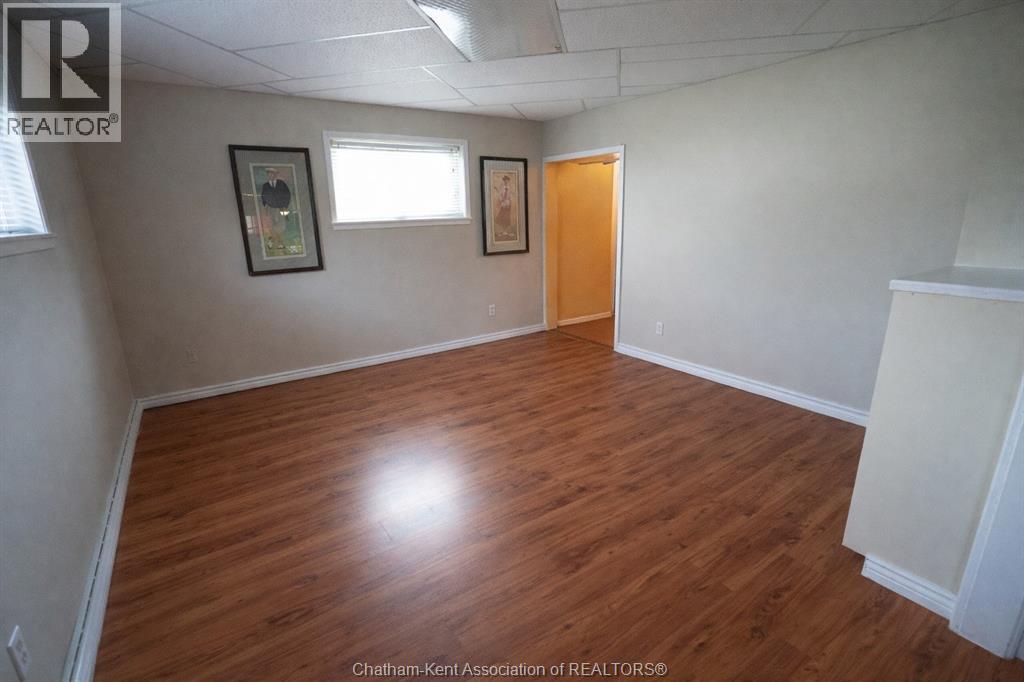 418 Talbot STREET West - Image 33