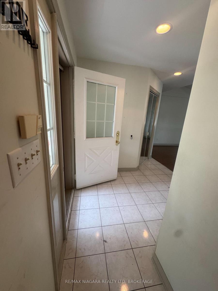 72 RIDGE ROAD S - 3