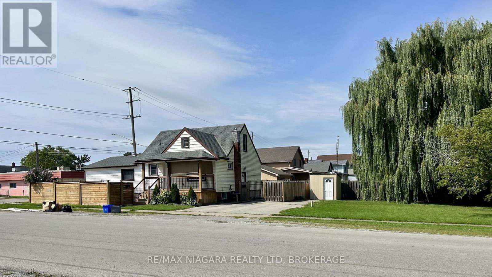 130 KILLALY STREET E - 1