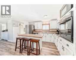Bedroom - 124 Big Springs Drive Se, Airdrie, AB T4A1J9 Photo 6