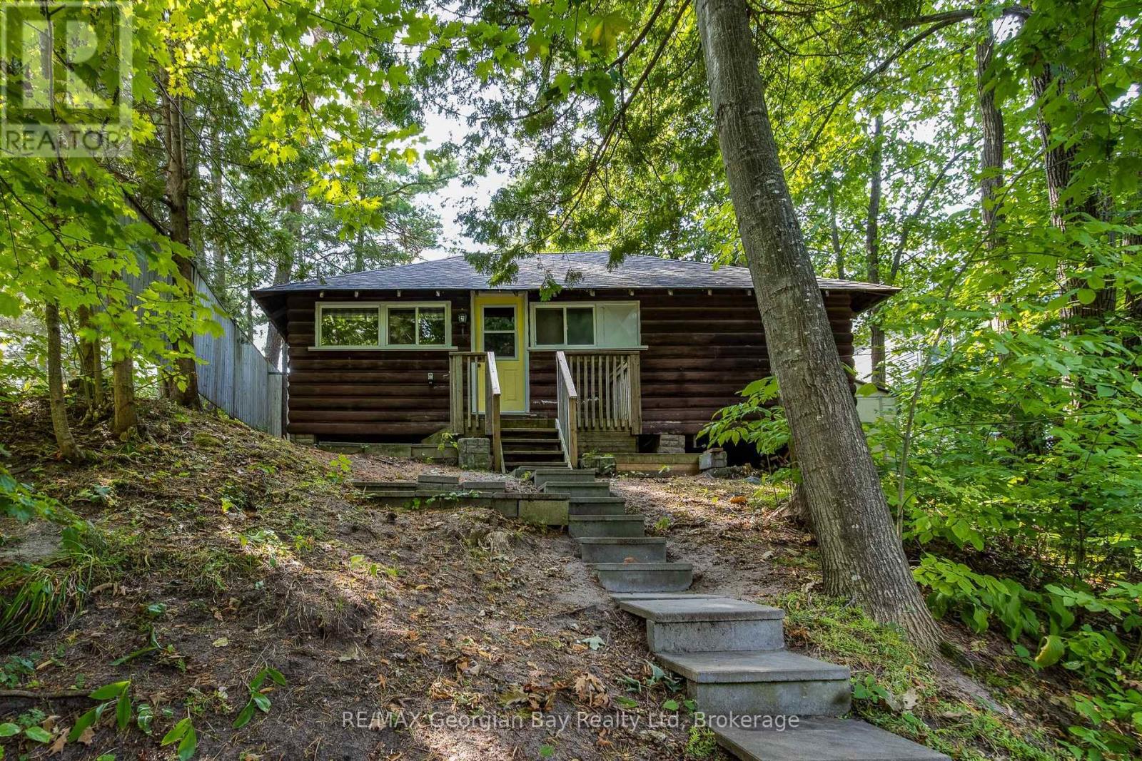 68 Tiny Beaches Road South, Tiny, Ontario, L0L2J0, Tiny, Ontario — photo 4 of 5