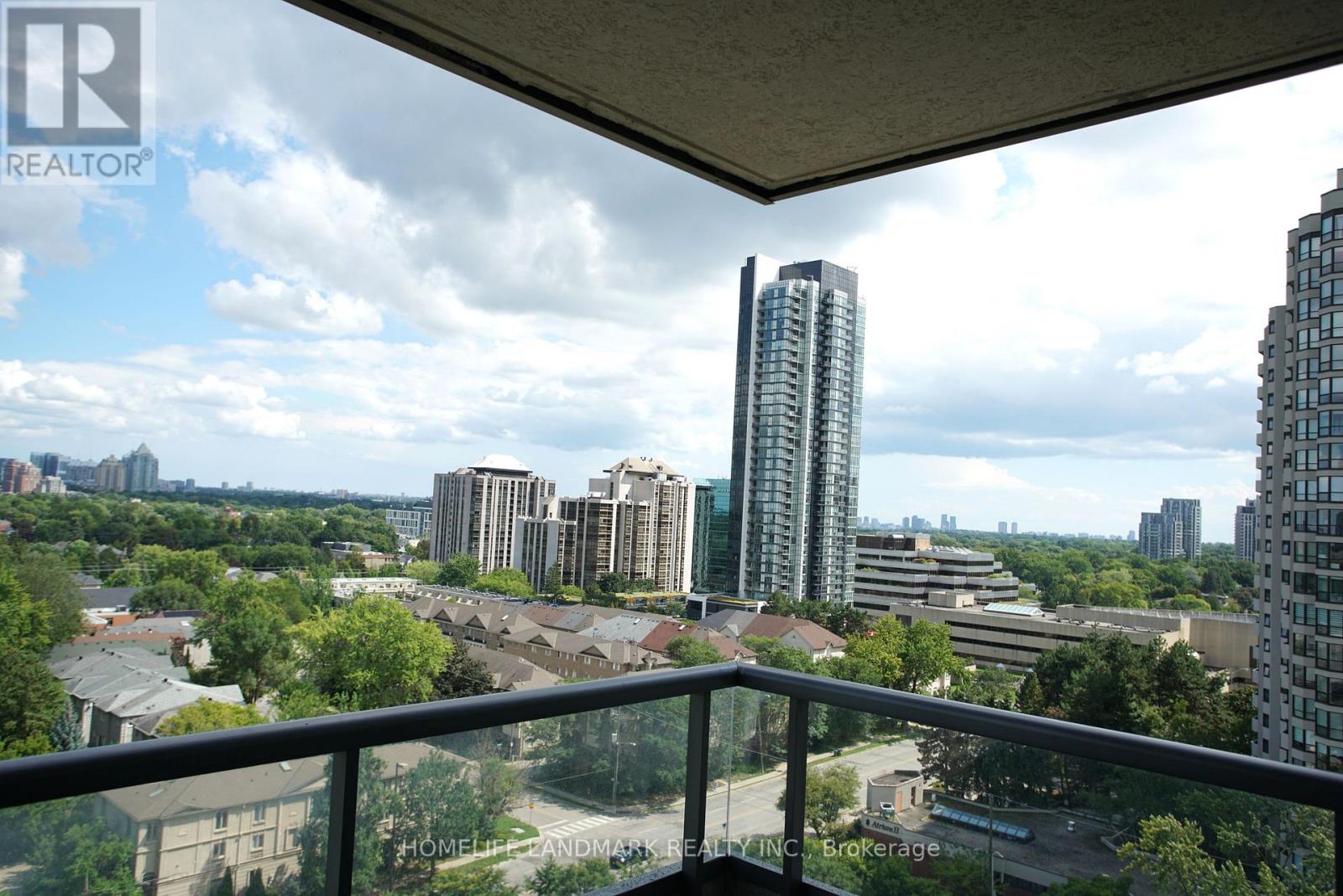 35 HOLLYWOOD AVENUE - 8