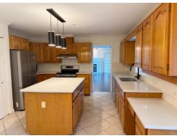 11411 Wellington Crescent, Surrey, BC V3R9H1 Photo 9