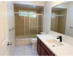 11411 Wellington Crescent, Surrey, BC V3R9H1 Photo 13