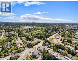 101 3916 Carey Rd, Saanich, BC V8Z4E2 Photo 37