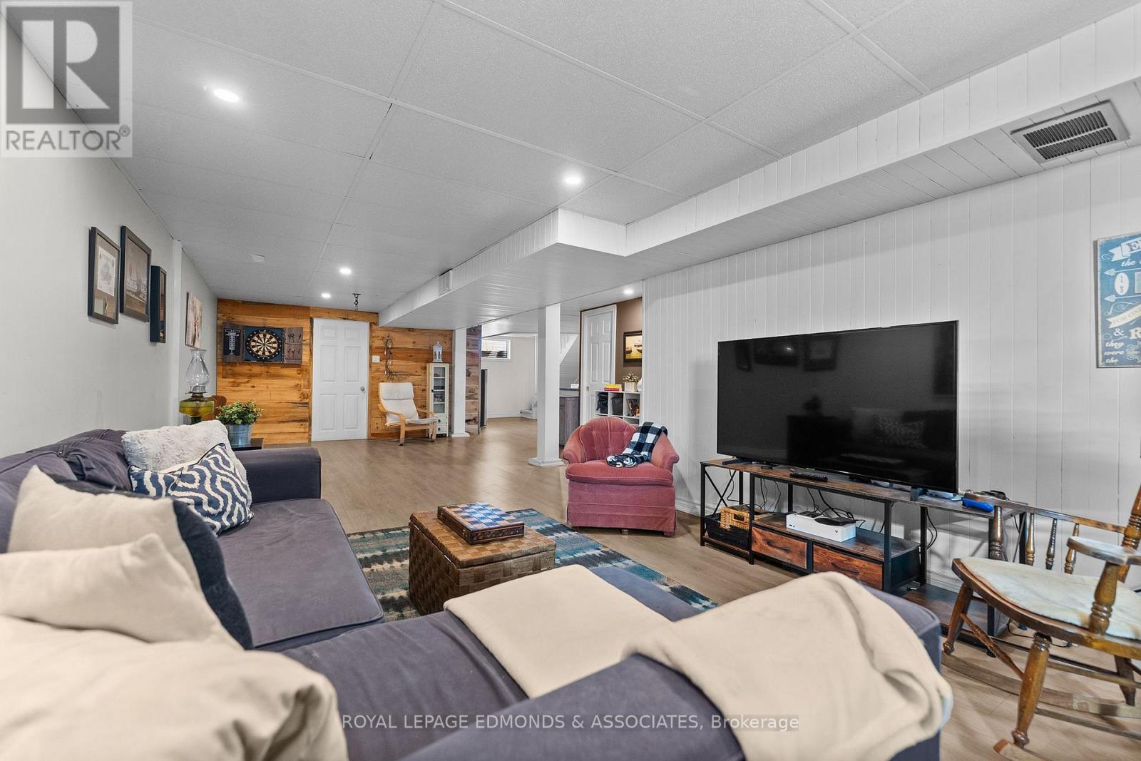 530 ALFRED STREET - Image 32