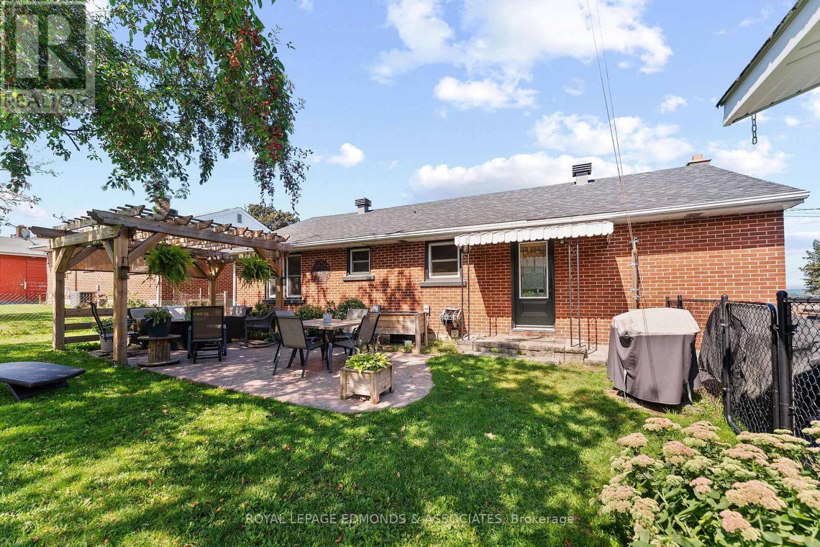 530 ALFRED STREET - Image 41