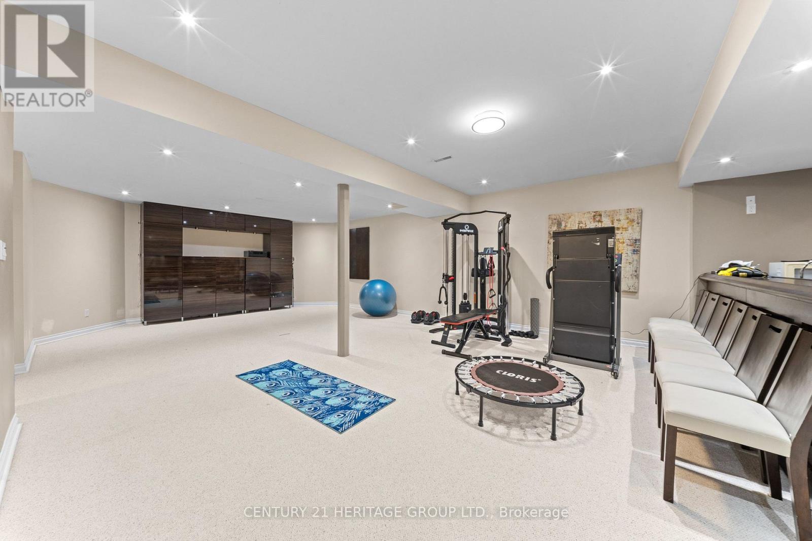 48 CARLYLE CRESCENT - Image 40