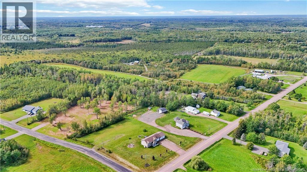 333 Trois Ruisseaux Road - Image 48