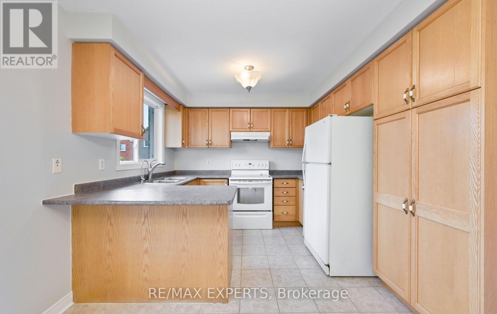 13 PAULETTE WAY - 15