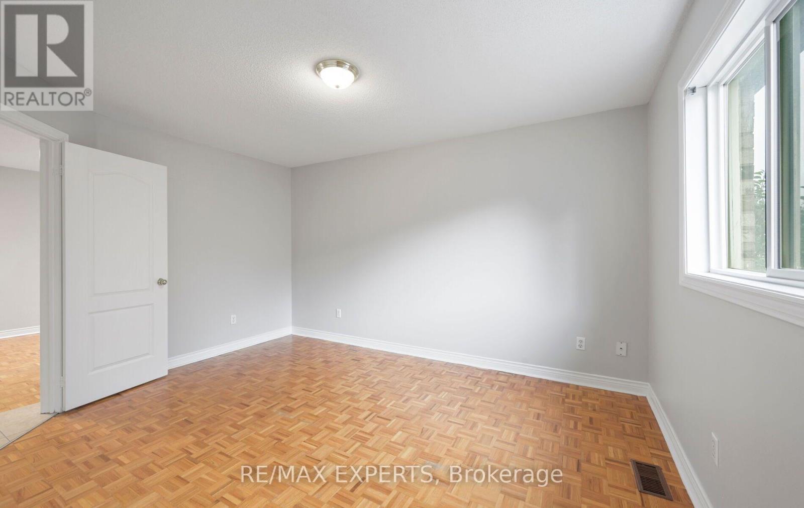 13 PAULETTE WAY - 18