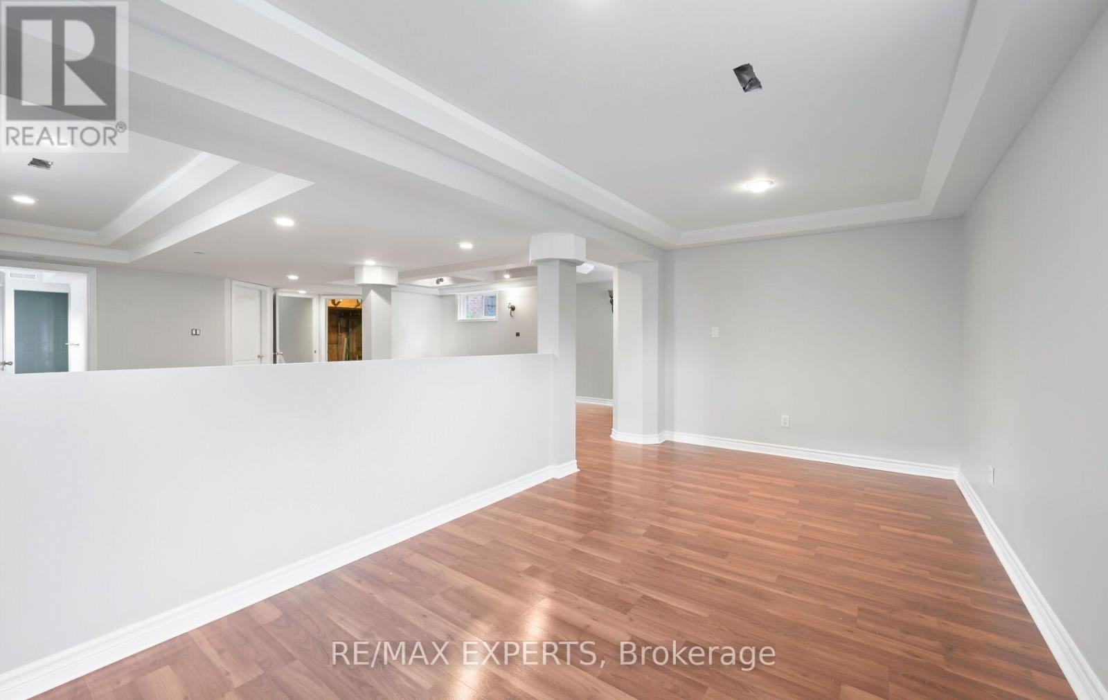 13 PAULETTE WAY - 37