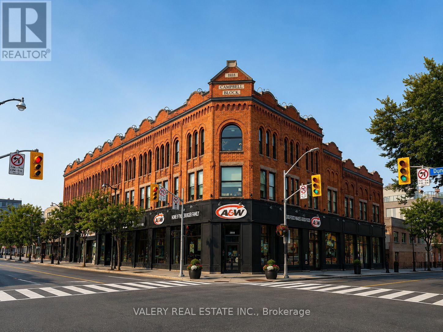 Photo of 2870 Dundas Street