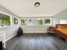 Recreation room - 171 2nd Street Se, Altona, MB R0G0B3 Photo 6