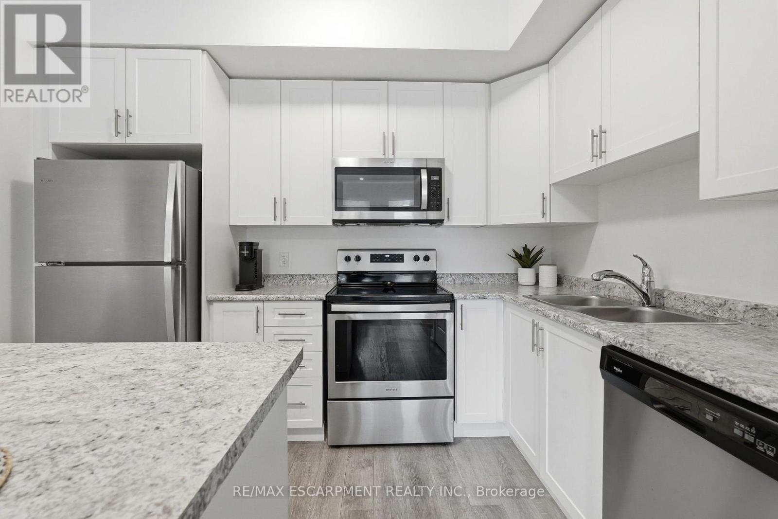 #18 261 SKINNER ROAD - 10