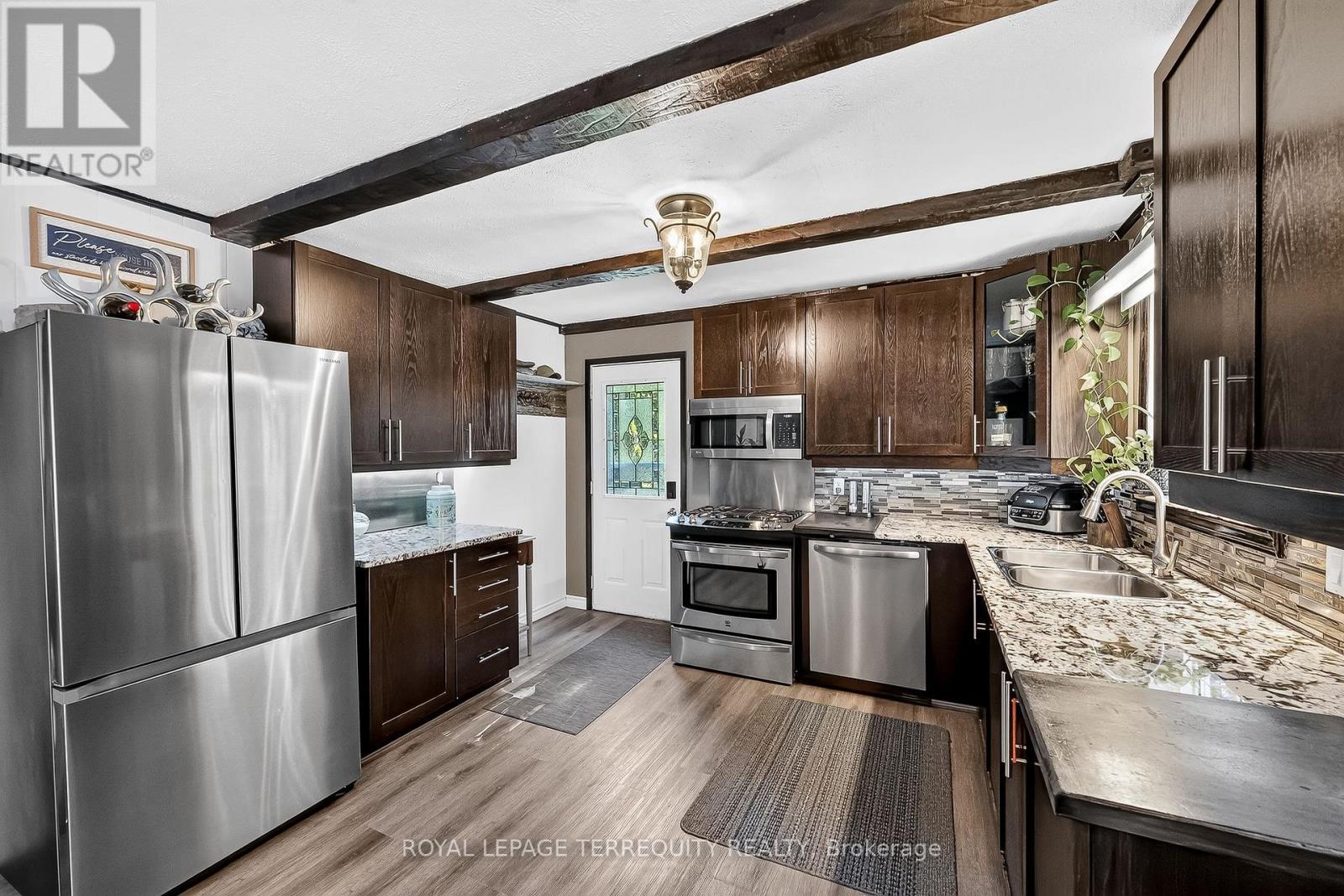 135 IZUMI WAY - 19