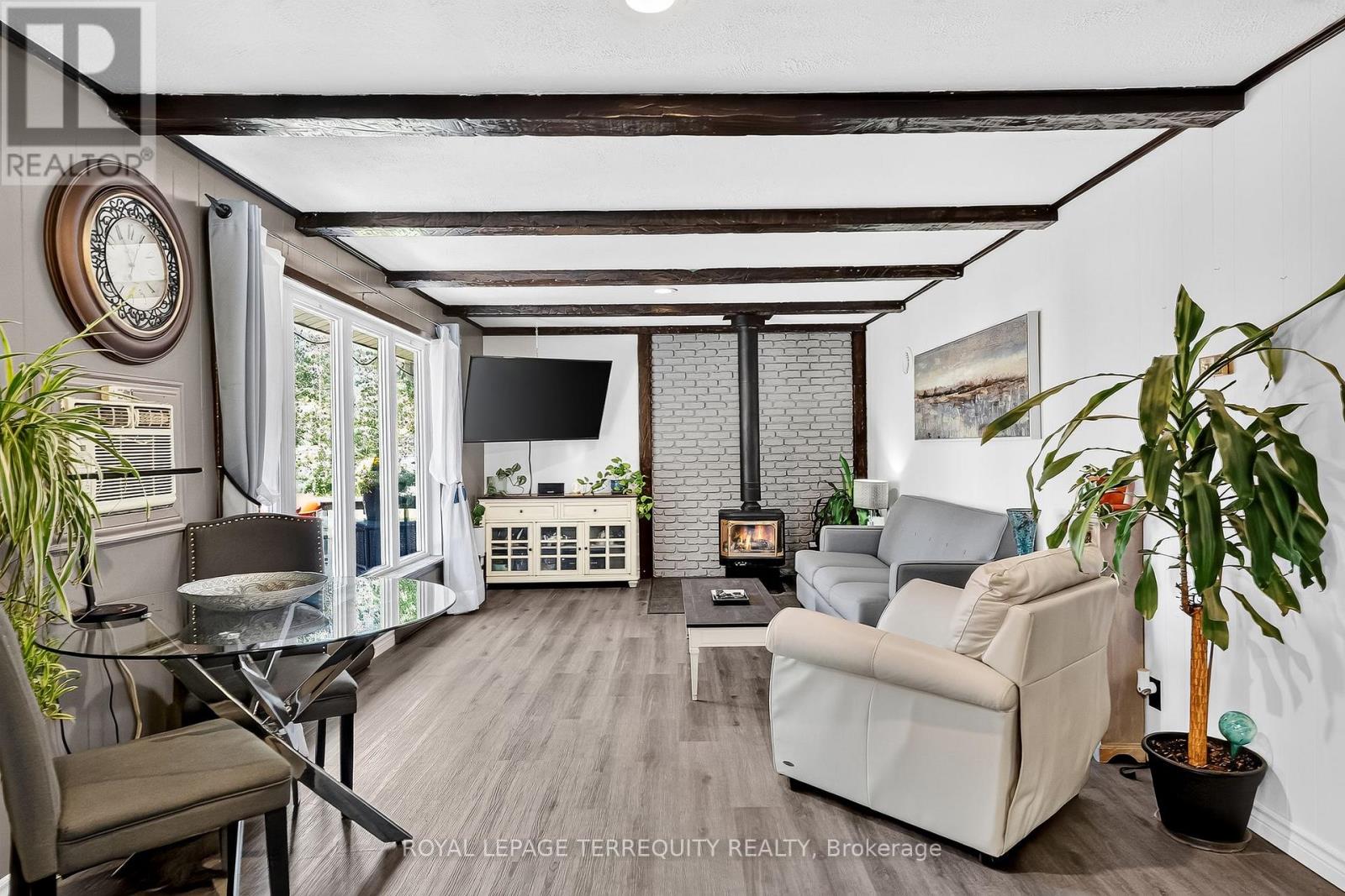 135 IZUMI WAY - 22