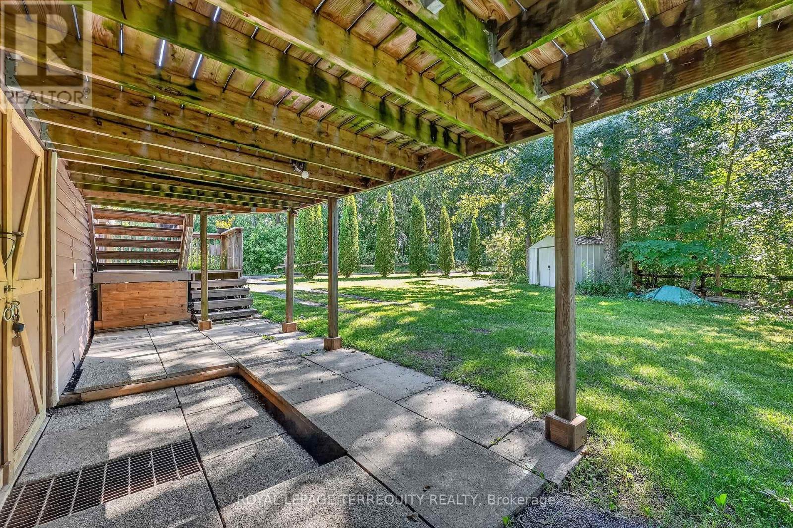 135 IZUMI WAY - 38