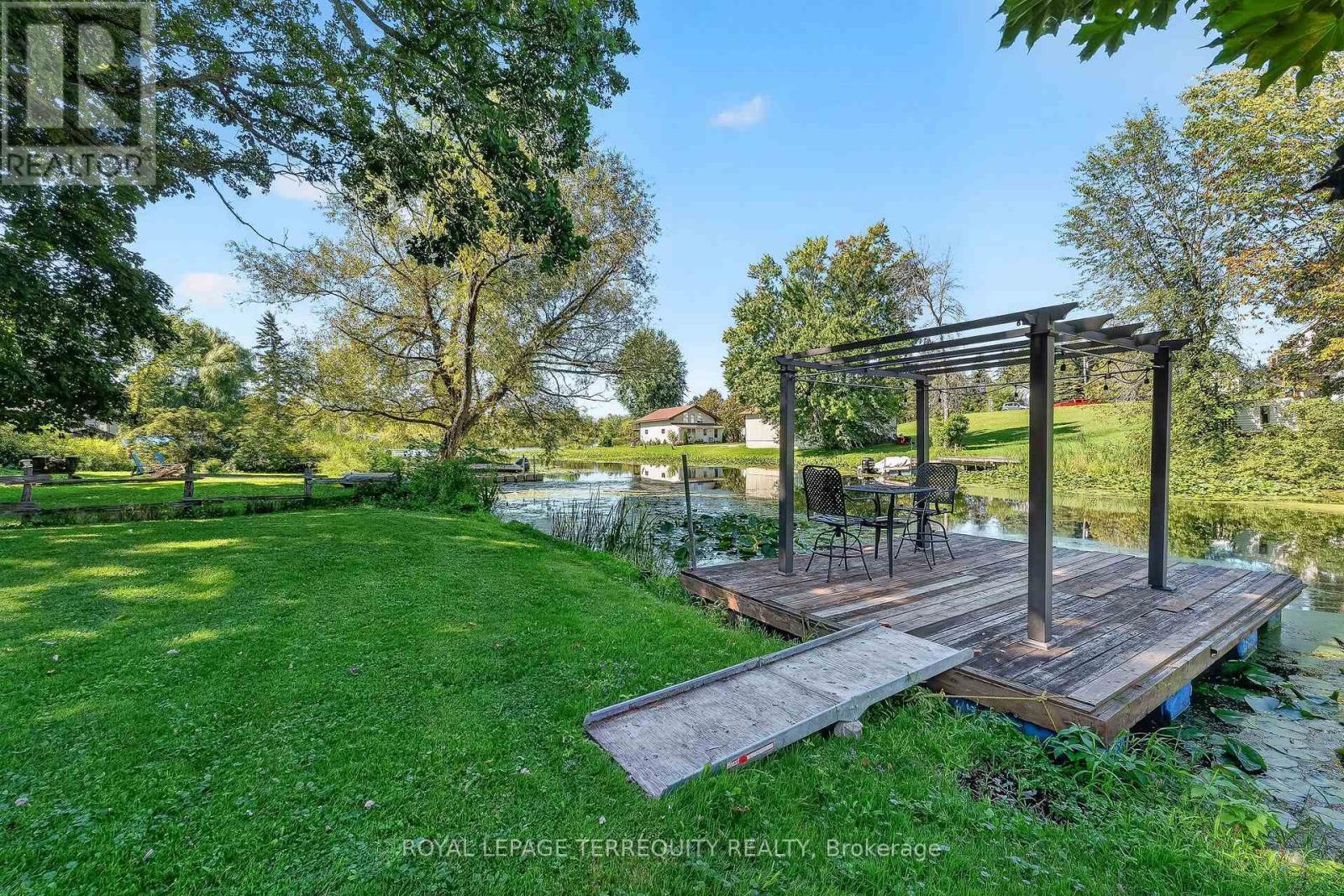 135 IZUMI WAY - 44