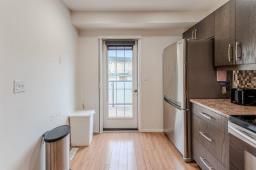 205 20 Ancaster Gate, Winnipeg, MB R3Y0K1 Photo 8