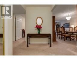 4pc Bathroom - 3204, 3204 Sienna Park Green Sw, Calgary, AB T3H3N7 Photo 6