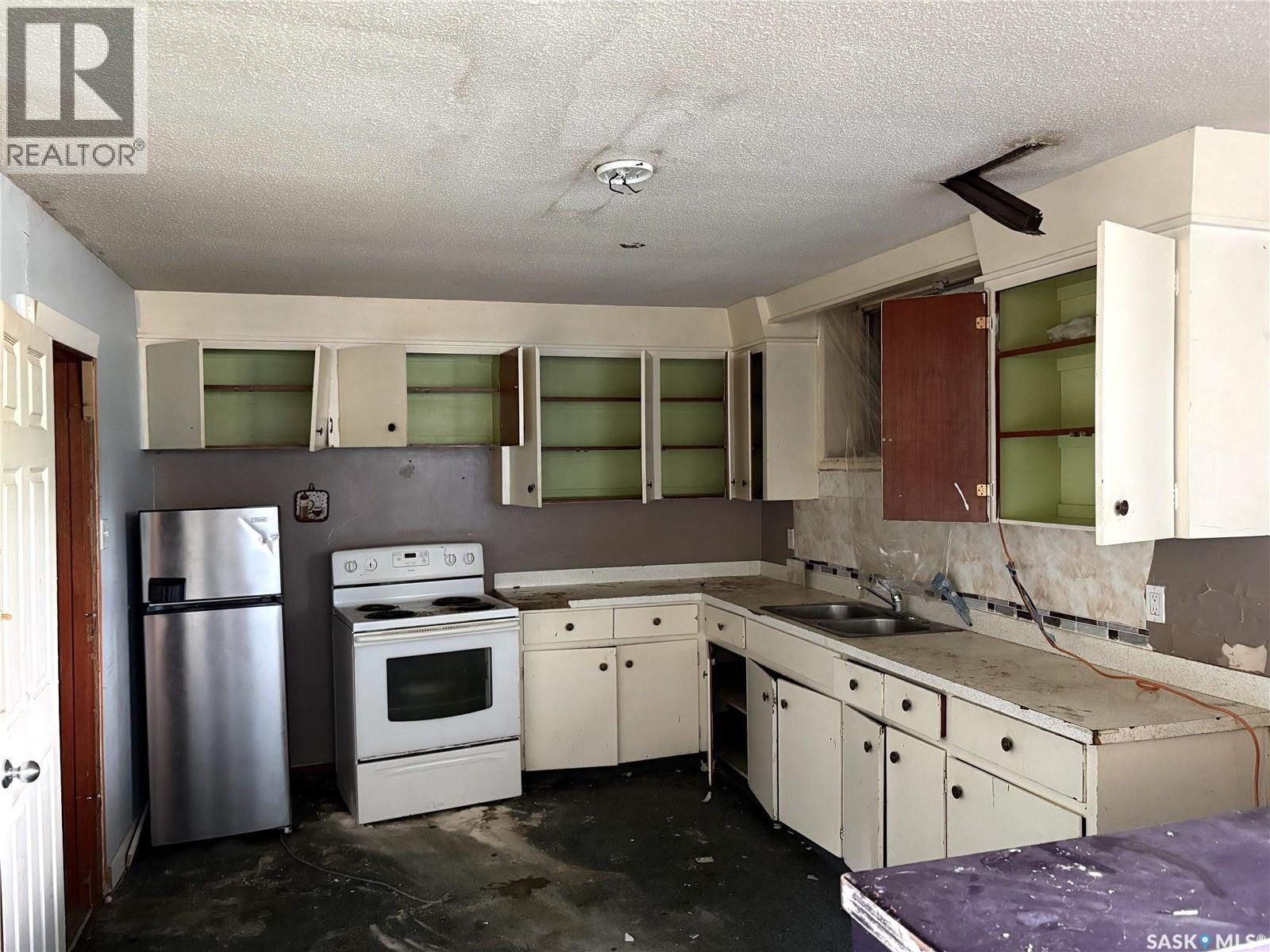 3001 20th STREET W - 9
