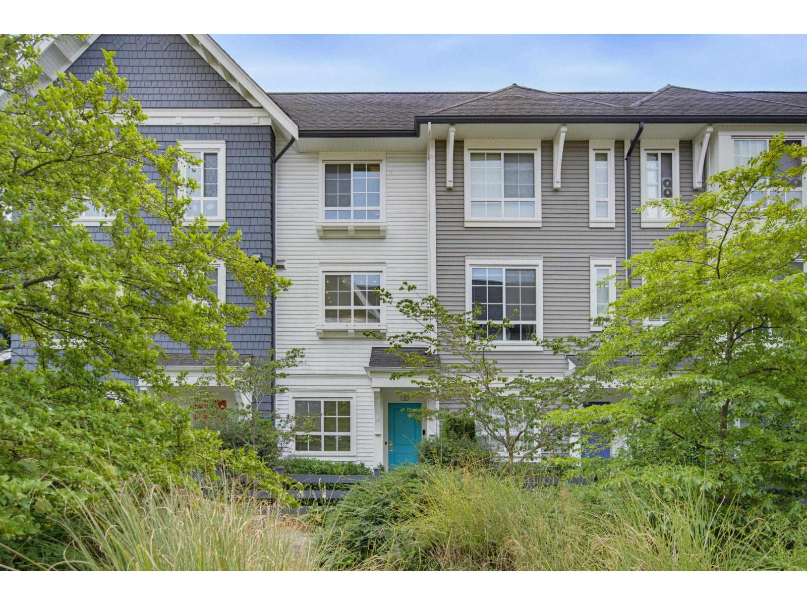 #48 8438 207A Street, Langley, British Columbia, V2Y0N8, Langley, British Columbia — photo 2 of 5
