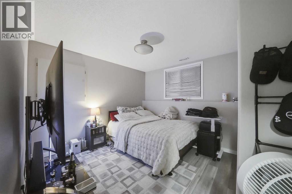 Listing photo – 228 Jenner Crescent, Red Deer