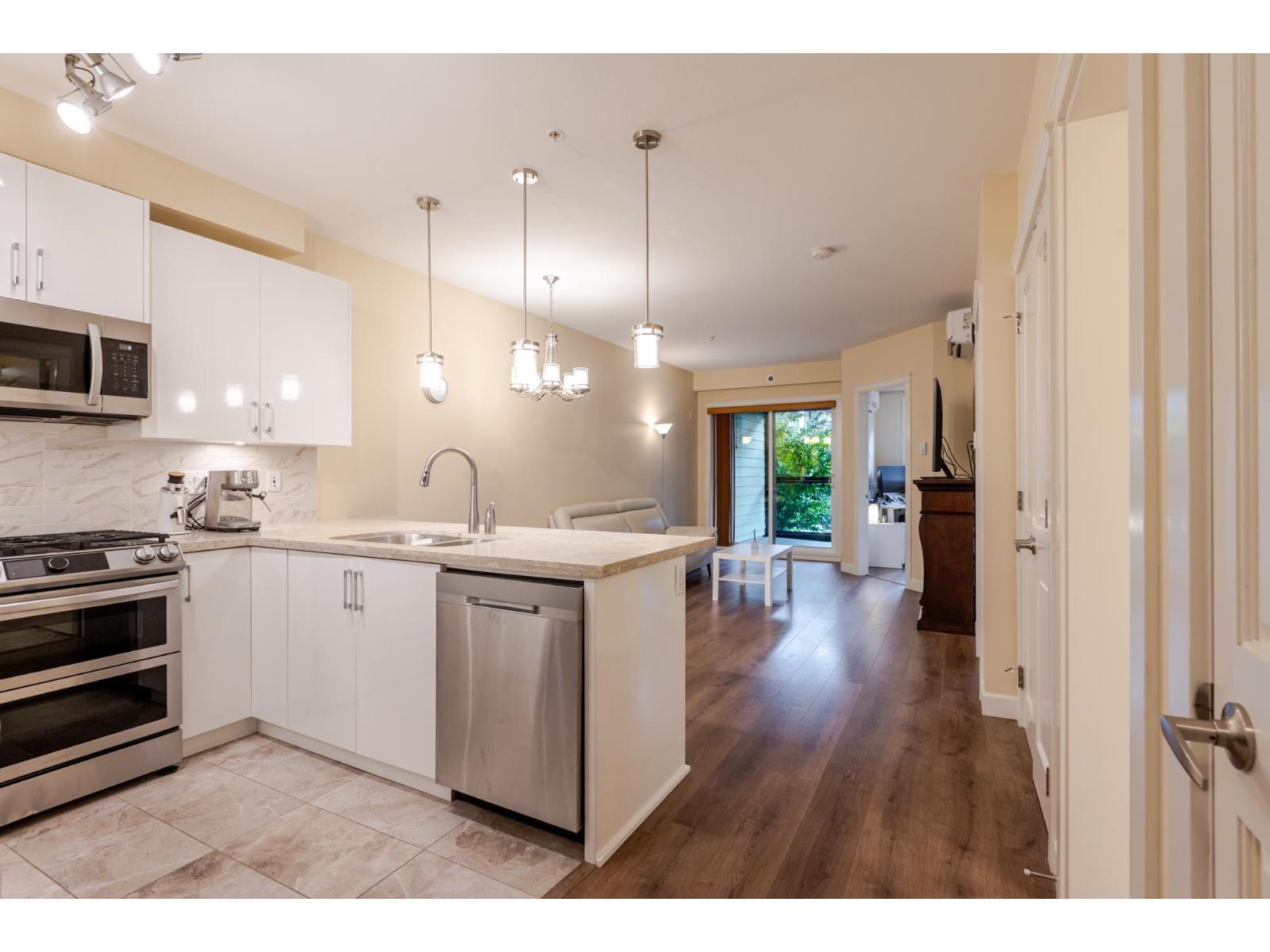 #201 8538 203A Street, Langley, British Columbia, V2Y3P9, Langley, British Columbia — photo 3 of 5
