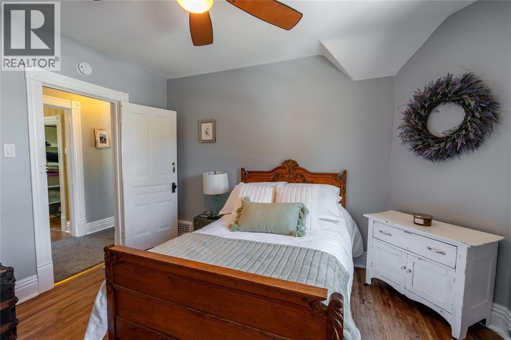 224 VIDAL STREET South - 23