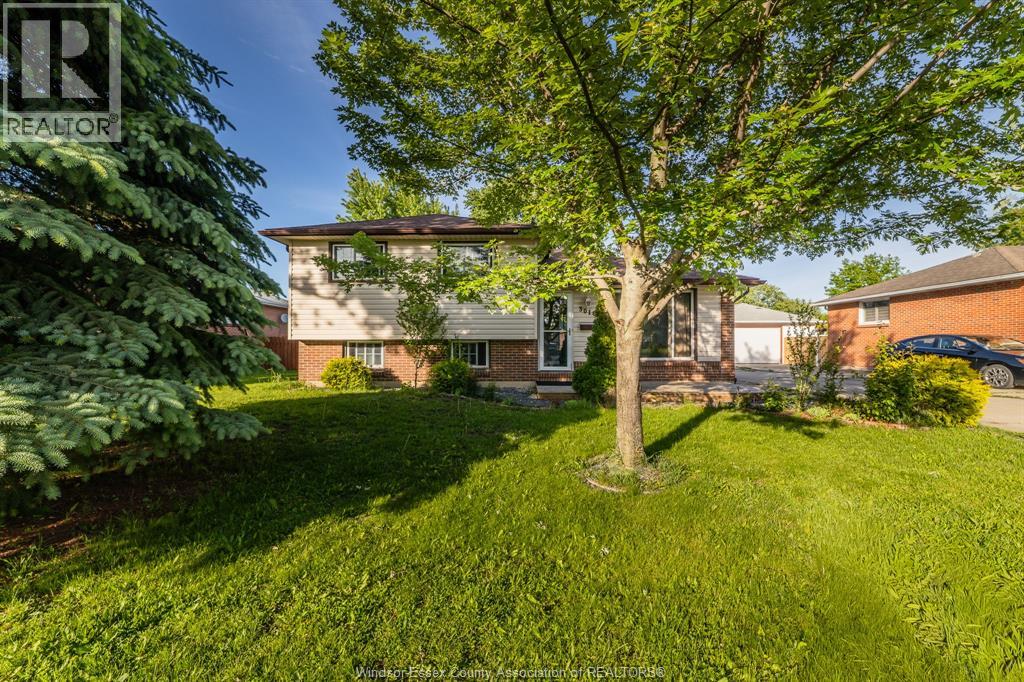 3018 GRANDVIEW STREET - 2