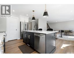 Primary Bedroom - 715 3rd Avenue, Pilot Butte, SK S0G3Z0 Photo 11