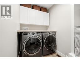 715 3rd Avenue, Pilot Butte, SK S0G3Z0 Photo 32