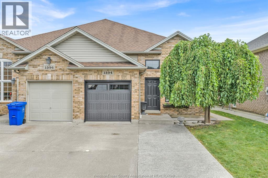 1594 HEATHERGLEN CRESCENT - 1