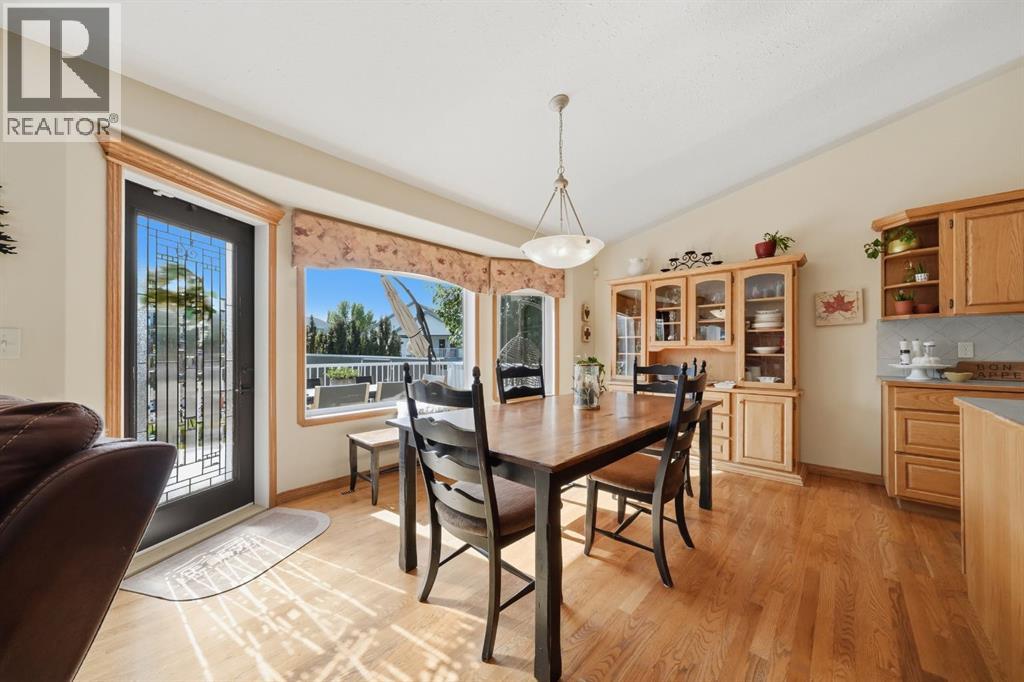 Listing photo – 112 Ammeter Close, Red Deer