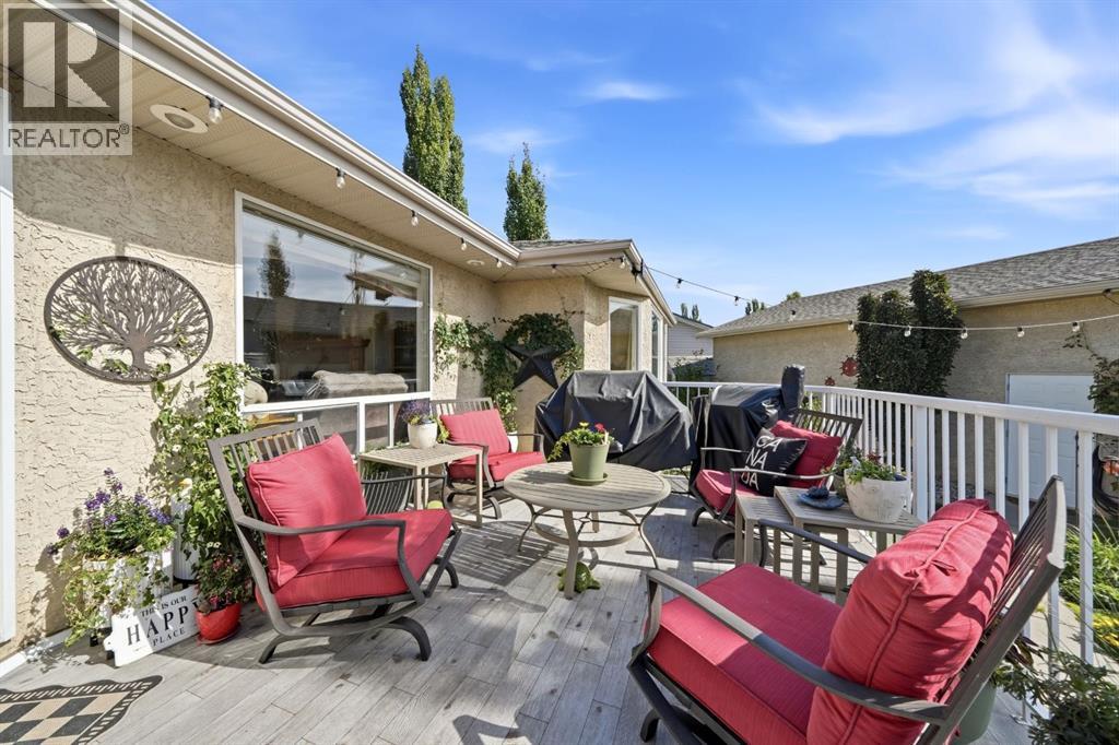 Listing photo – 112 Ammeter Close, Red Deer