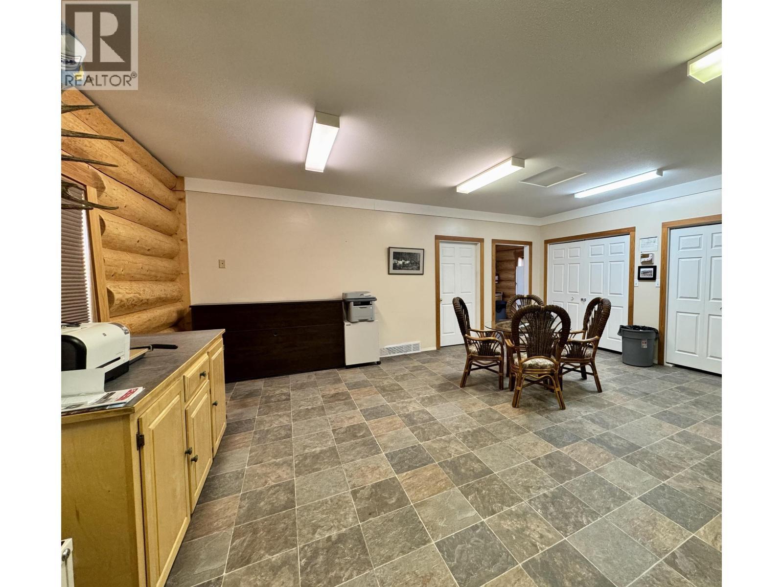 743 SOLLOWS CRESCENT, 100 Mile House — photo 6