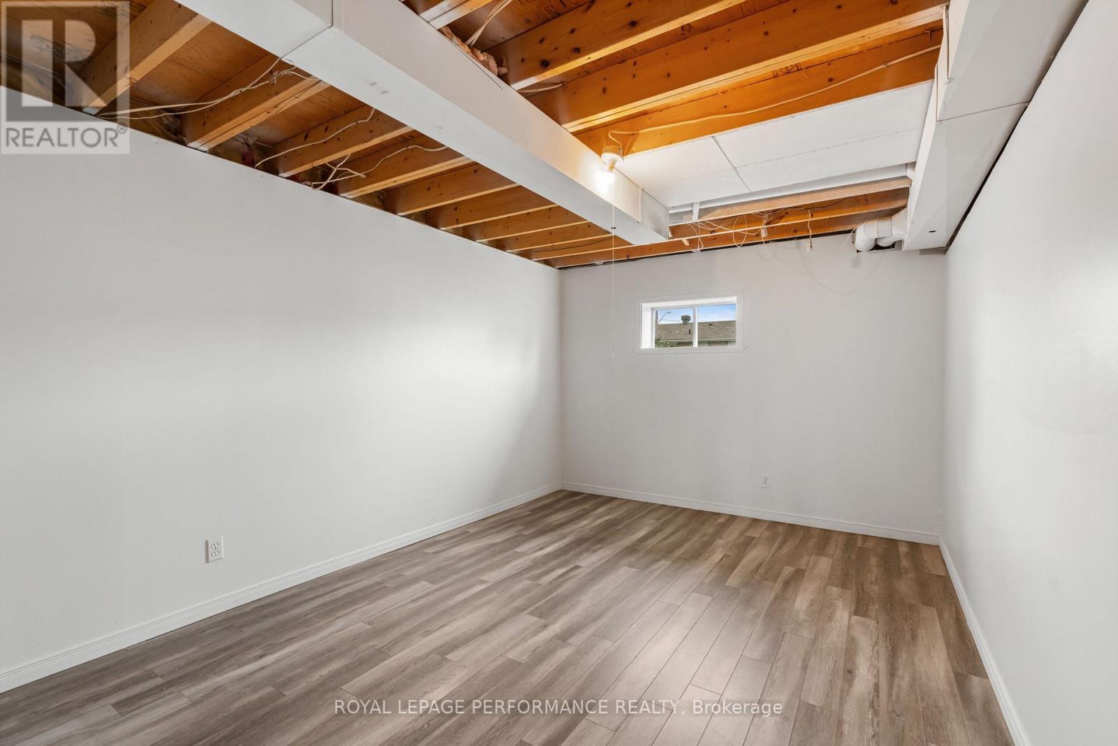 1011 ADOLPHUS STREET - 26