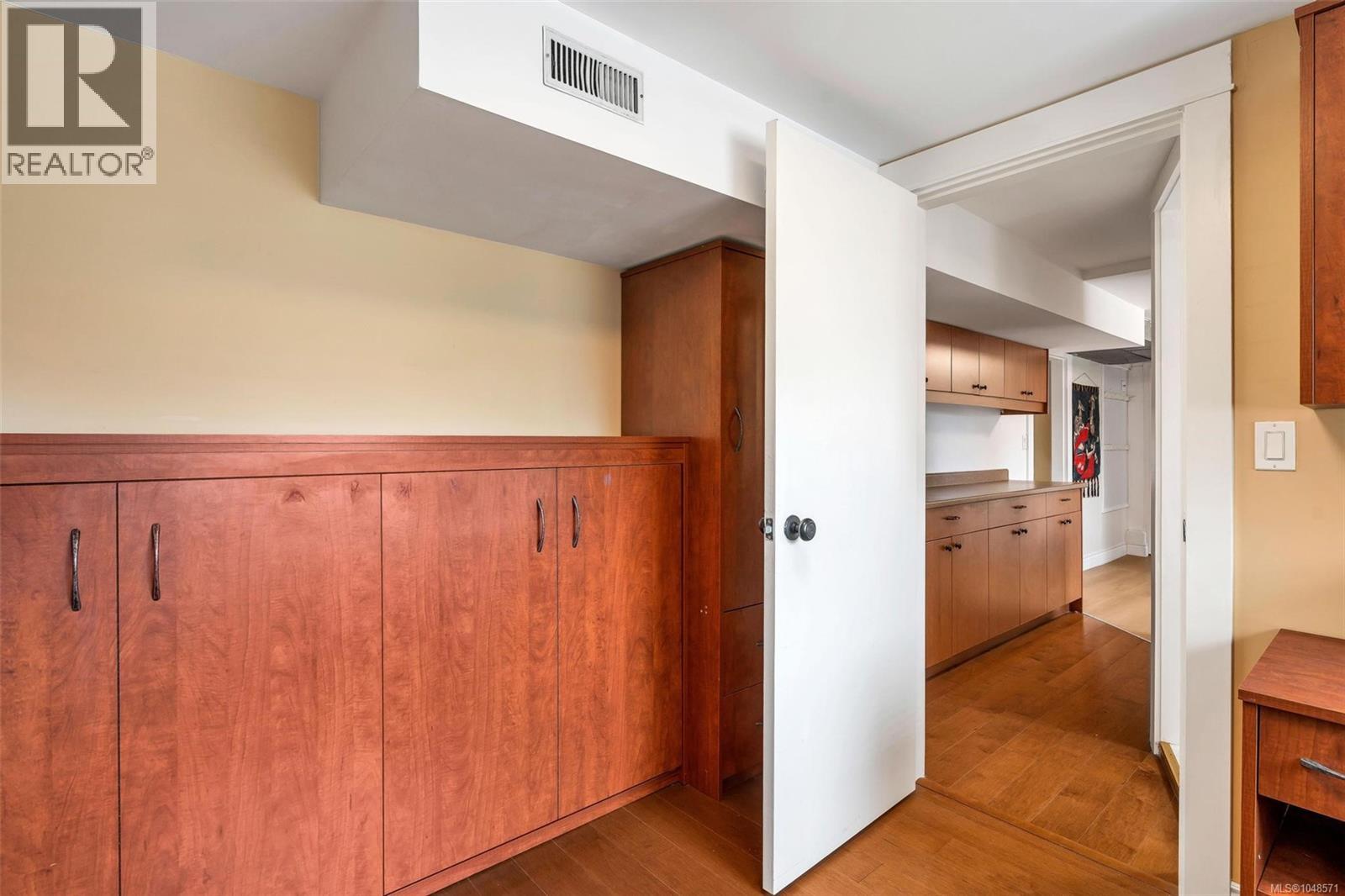  1640 Earlston Avenue, Saanich