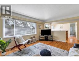 Kitchen - 1640 Earlston Ave, Saanich, BC V8P2Z5 Photo 11