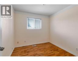 1640 Earlston Ave, Saanich, BC V8P2Z5 Photo 26