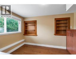 1640 Earlston Ave, Saanich, BC V8P2Z5 Photo 38