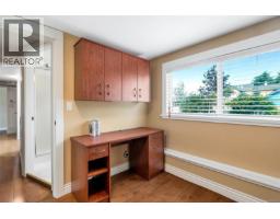 1640 Earlston Ave, Saanich, BC V8P2Z5 Photo 40