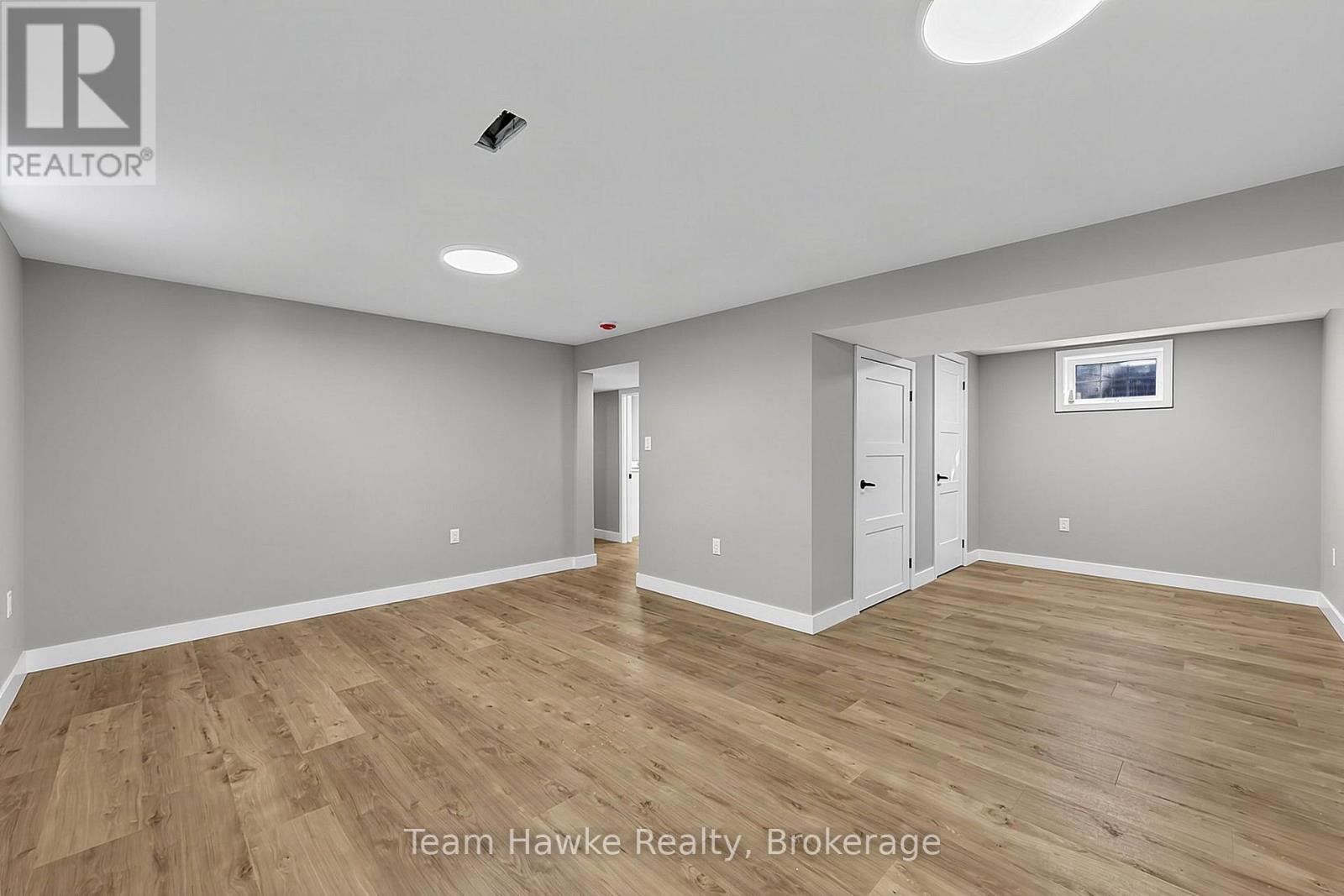 45 EASTON AVENUE - Image 20