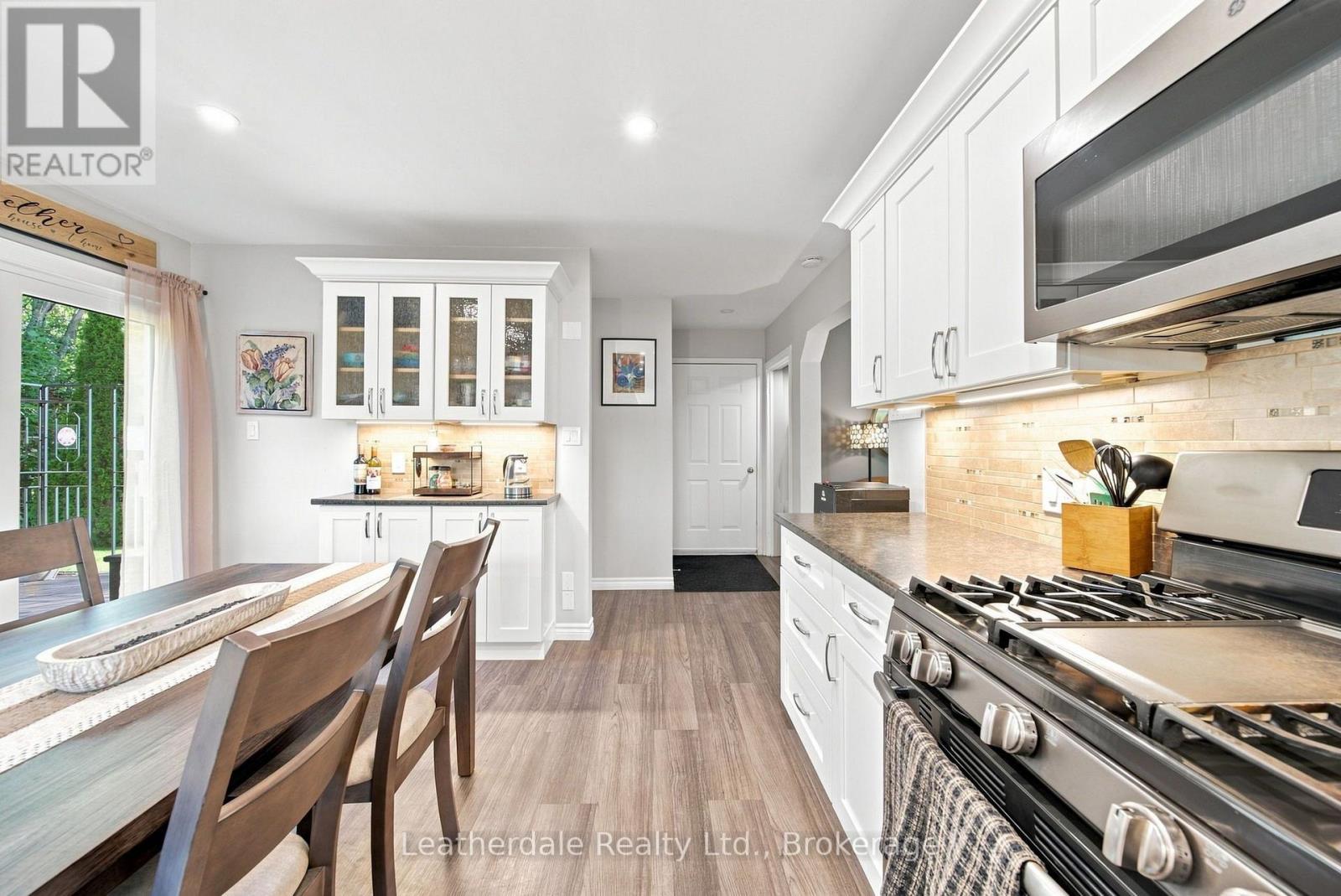 354 ARTHUR STREET - 13