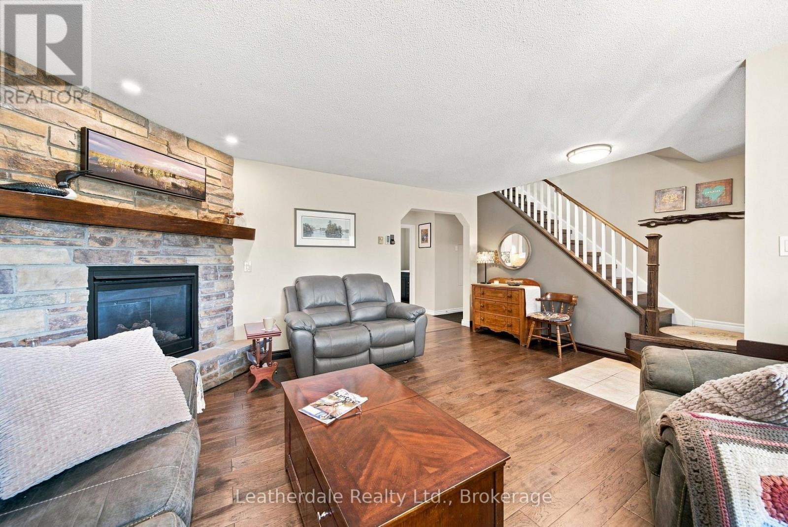 354 ARTHUR STREET - 7