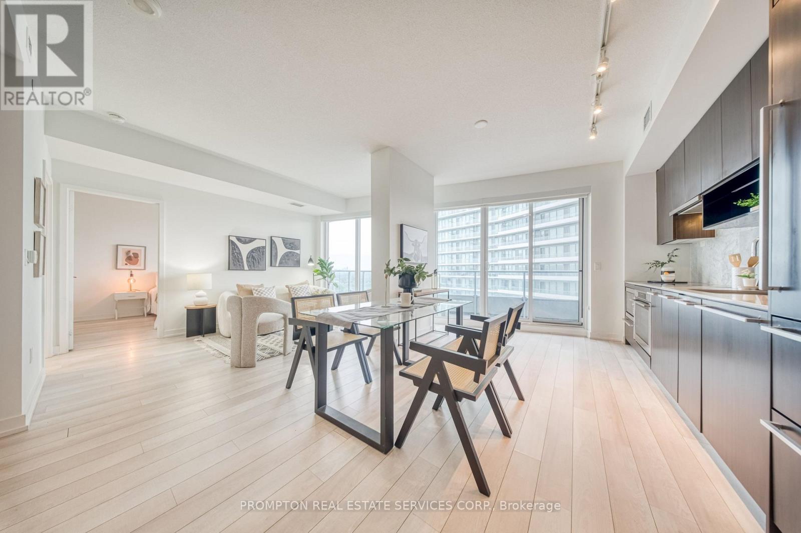#2807 117 MCMAHON DRIVE - 3