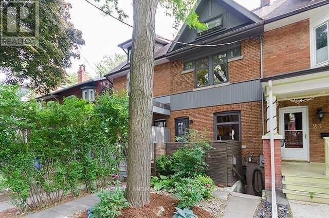 Photo of 21 PALMERSTON Gardens